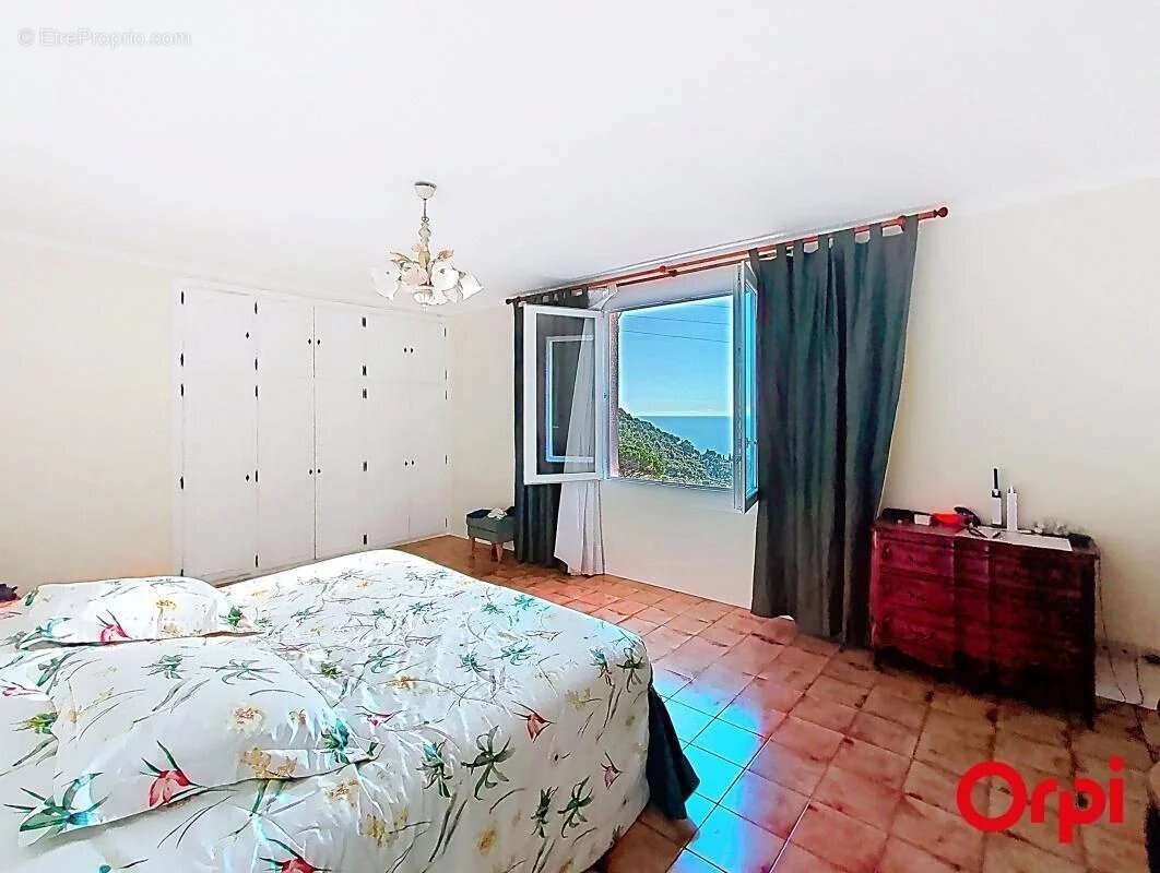 Maison à ROQUEBRUNE-CAP-MARTIN