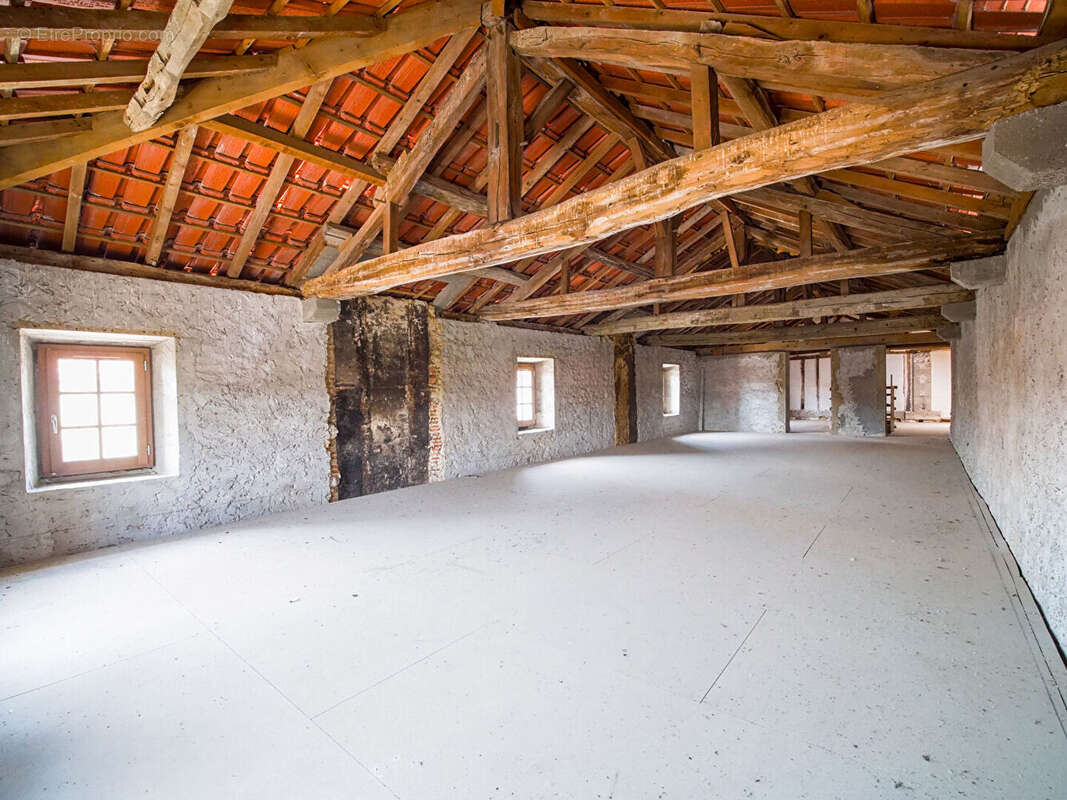 Appartement à GEAUNE