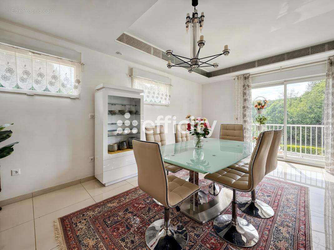 Maison 149 m² à Saint-Regle  - photo 7