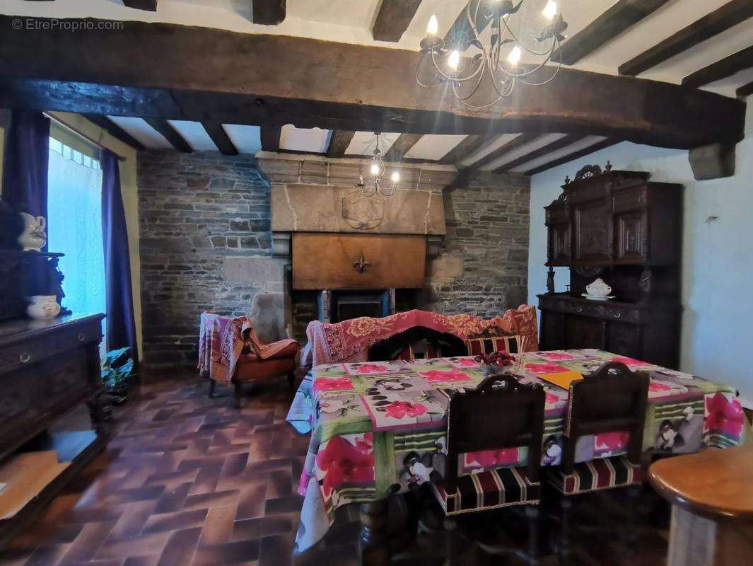 Maison à PLEYBER-CHRIST