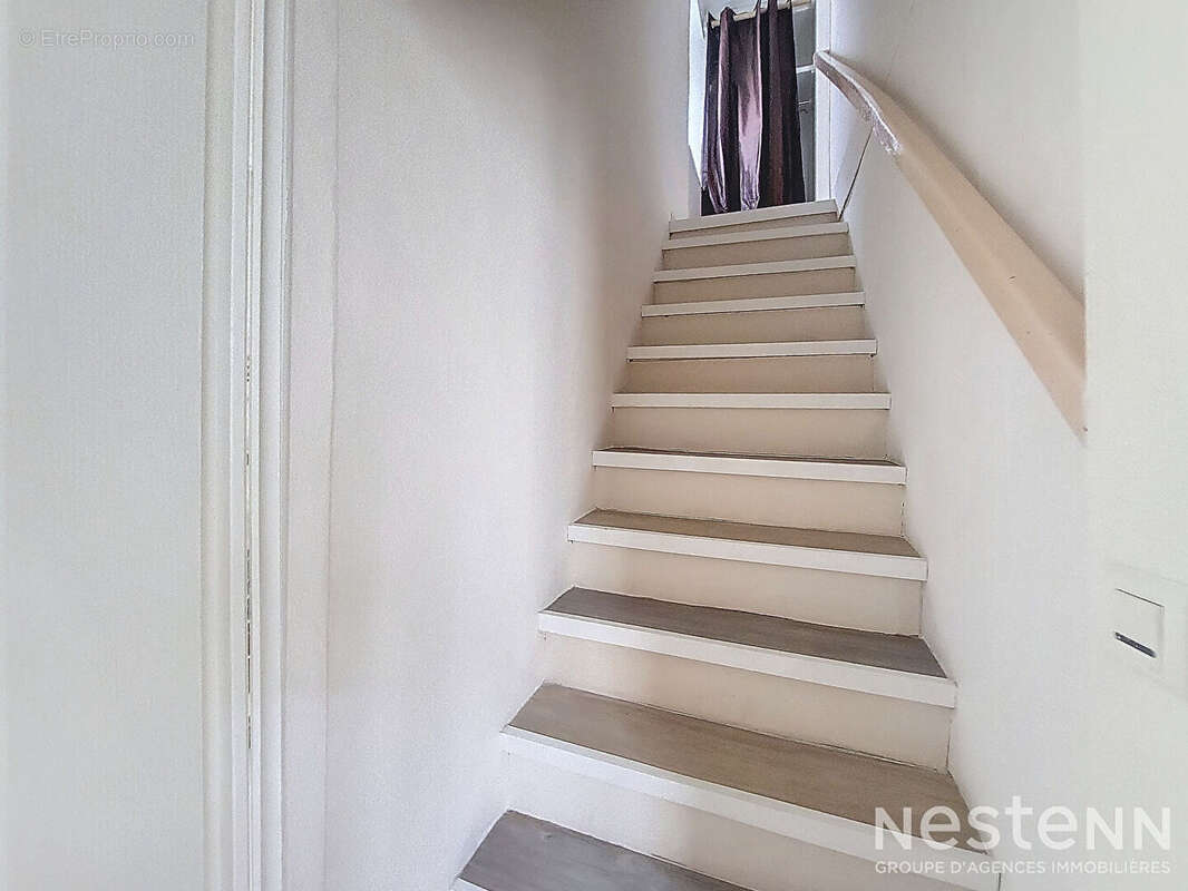 A Vendre Maison rénovée en pierre de 81 m² sur deux niveaux proche du centre-ville de Condom - photo 10