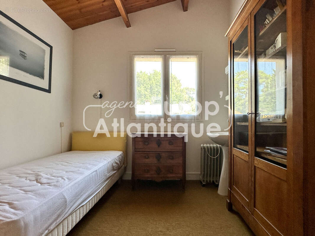 Villa avec piscine 200m2 habitables - Parc de la résidence - La Palmyre - photo 21