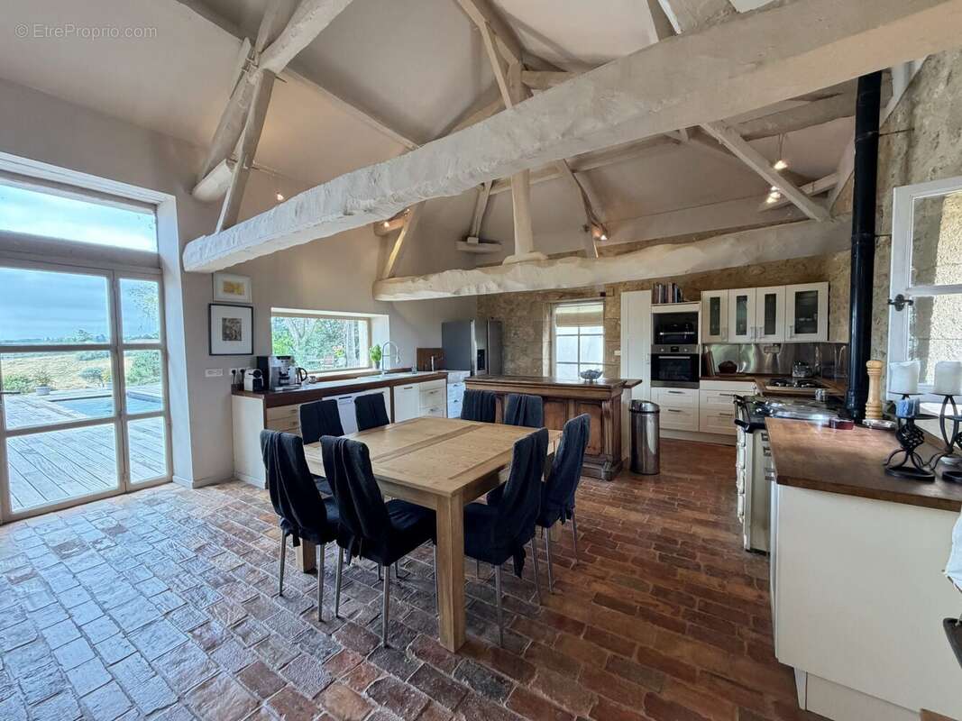 Maison 273 m² à Lupiac  - photo 7