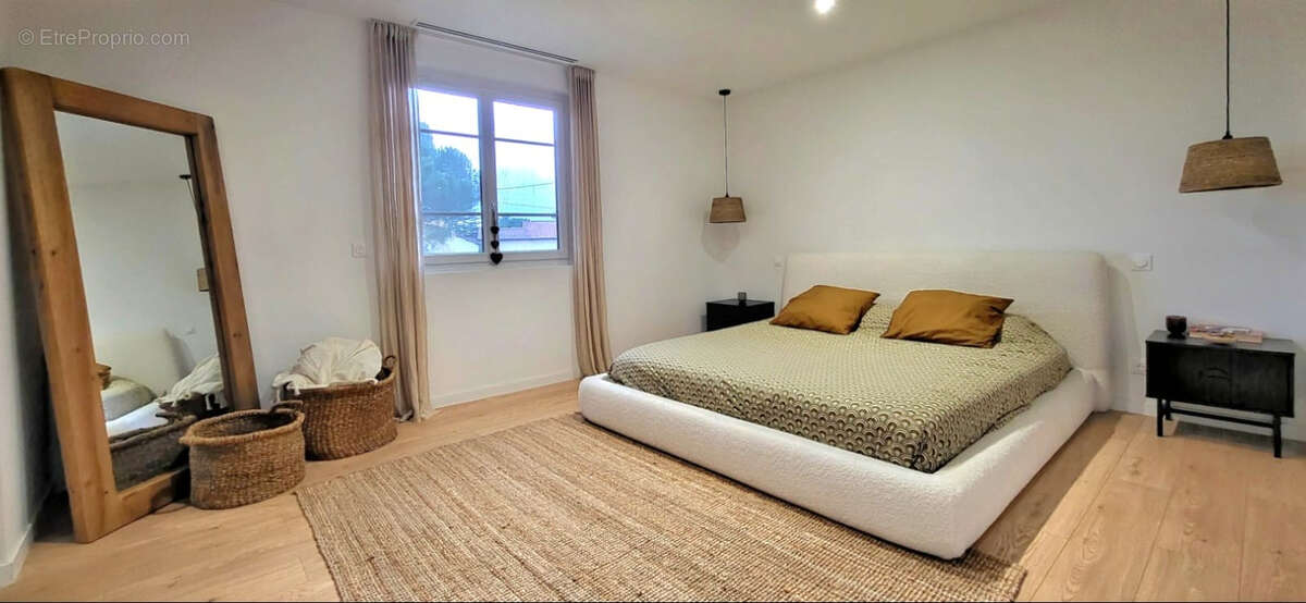 Maison à ROUSSILLON