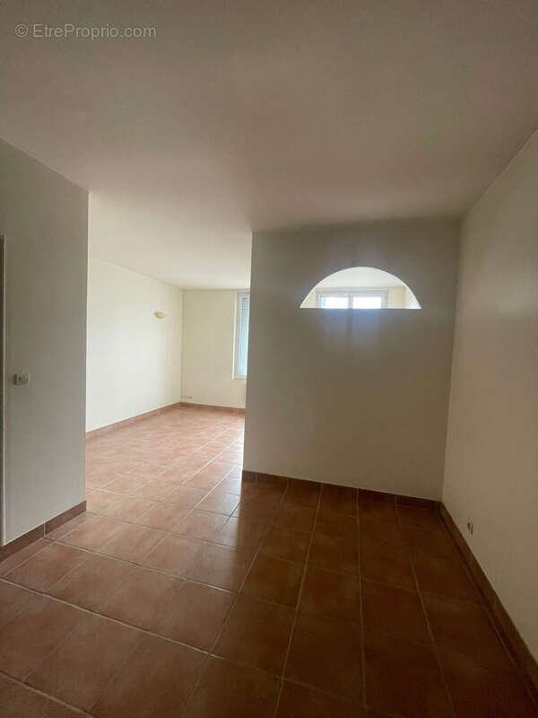 Appartement à SAINT-JEAN-DE-LA-RUELLE