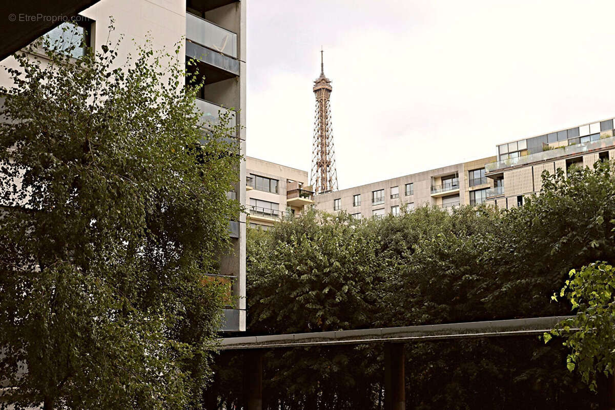 Appartement à PARIS-15E