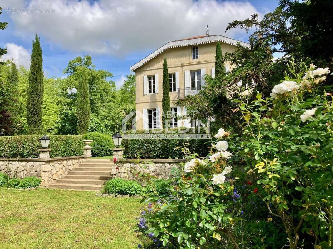 Maison à SAINT-SEURIN-SUR-L'ISLE