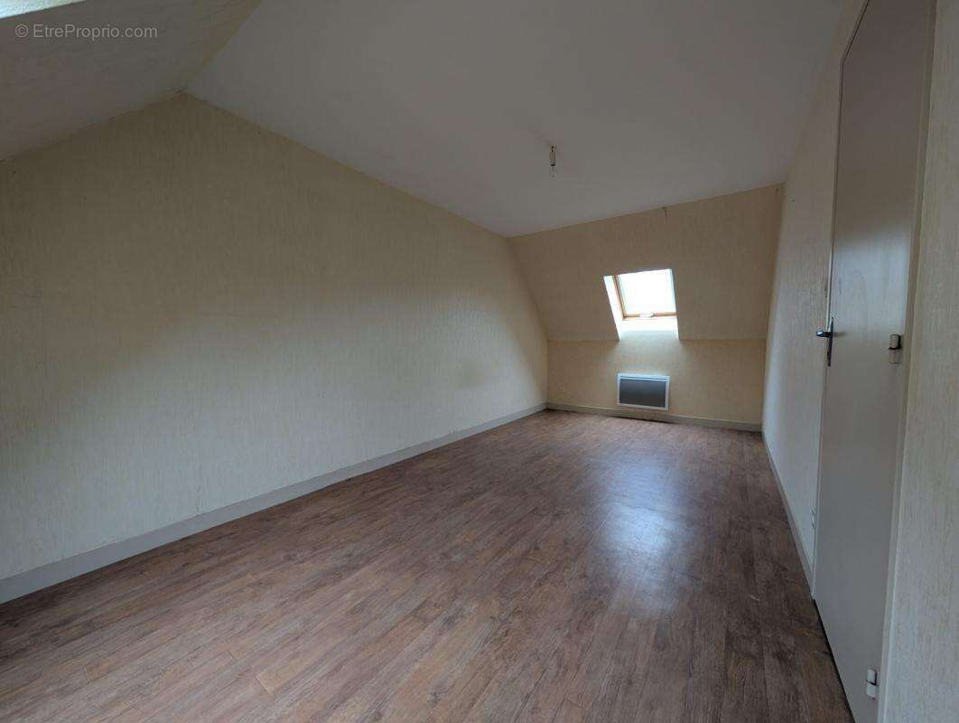 Maison à COSNE-D'ALLIER