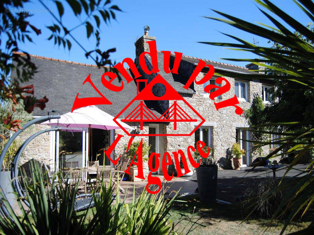 Maison à LOGONNA-DAOULAS