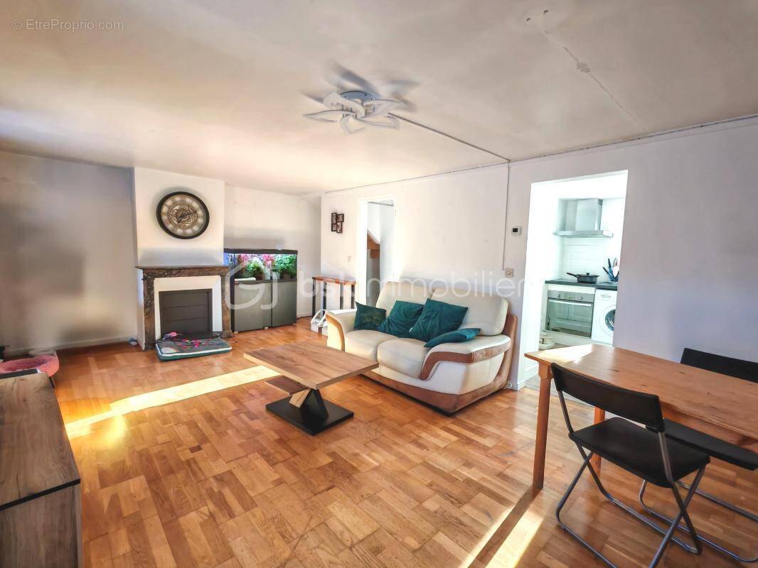Appartement à REBAIS