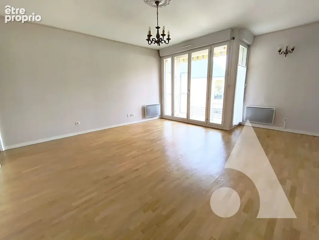 Appartement centre ville - 3 chambres - balcon - parking - photo 2