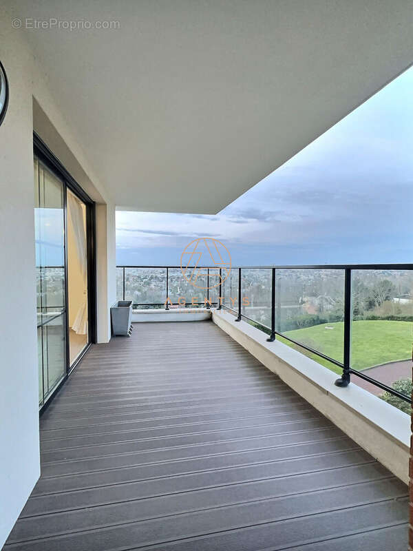Appartement à CHENNEVIERES-SUR-MARNE