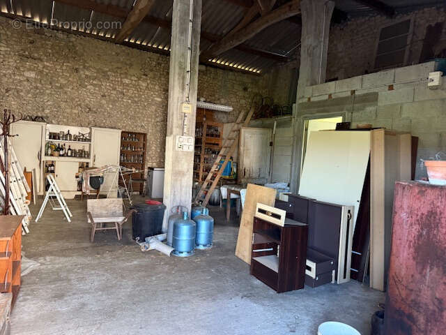 Maison à SAINT-THOMAS-DE-CONAC