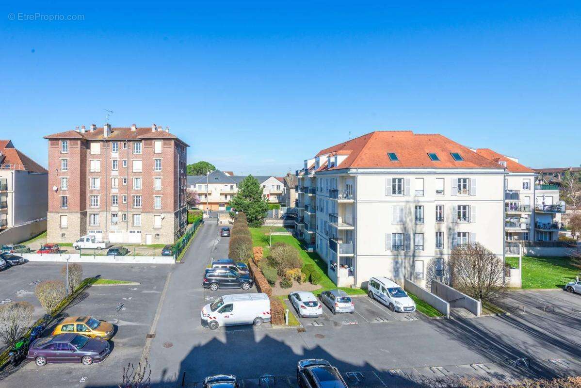 Appartement à BEAUMONT-SUR-OISE