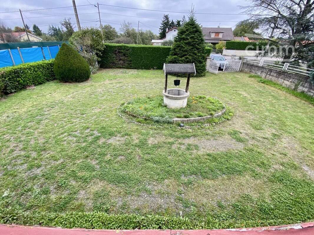 Maison à MONTROND-LES-BAINS