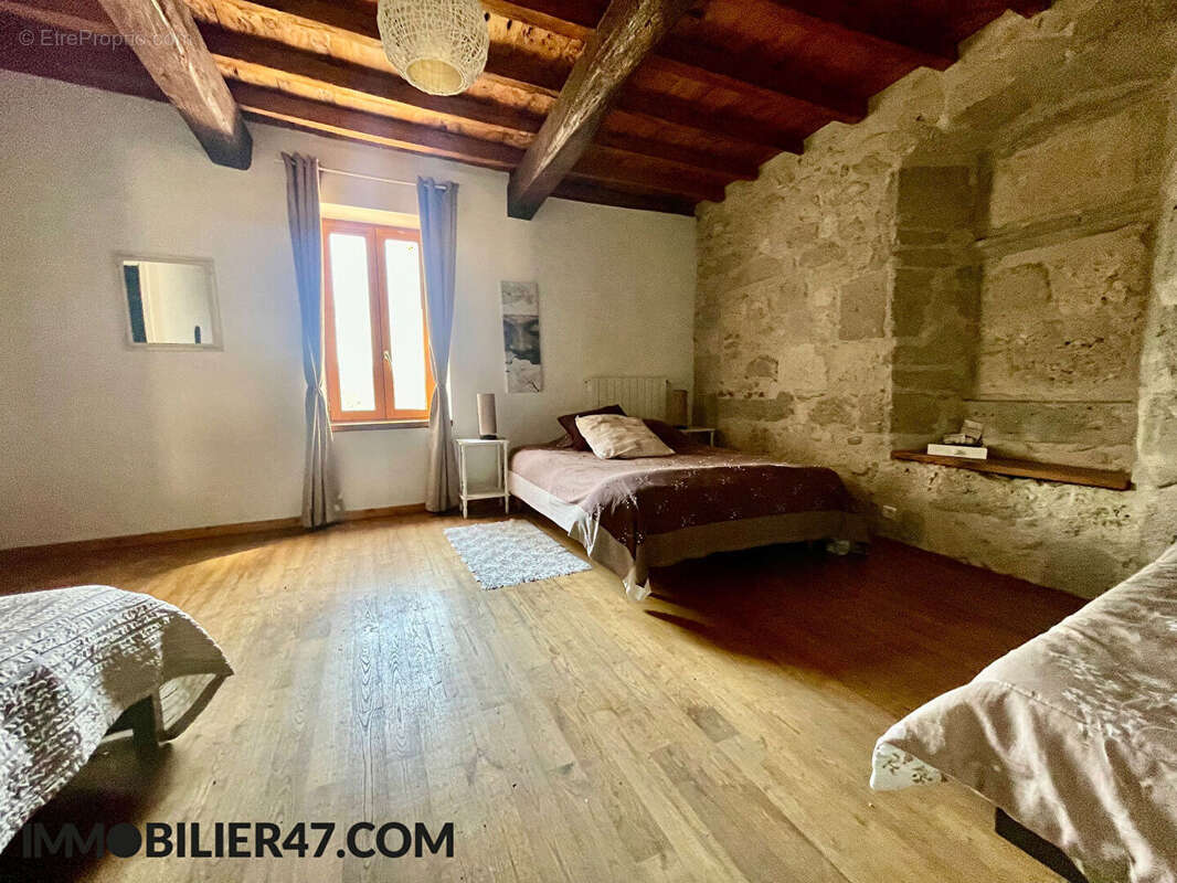 Maison à CLERMONT-DESSOUS