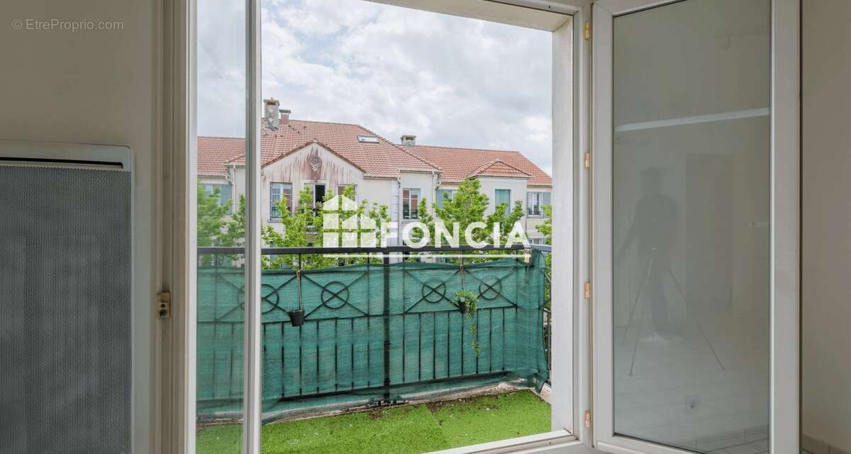 Appartement à BAILLY-ROMAINVILLIERS