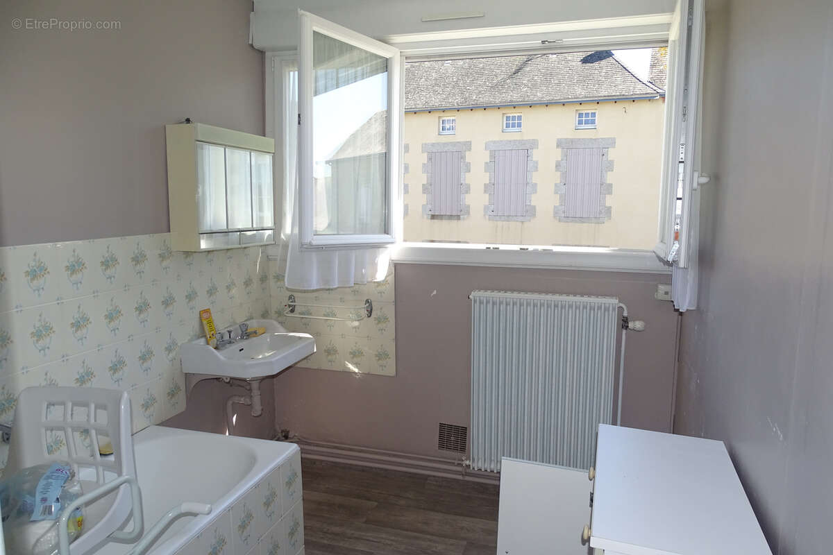 Maison à DEUX-EVAILLES