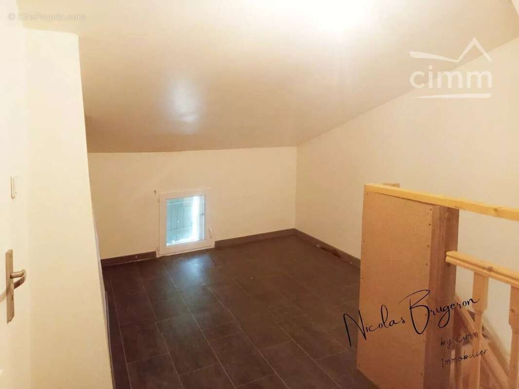 En exclusivité – deux maisons, revenu locatif immédiat et 1 505 m² de terrain - photo 21