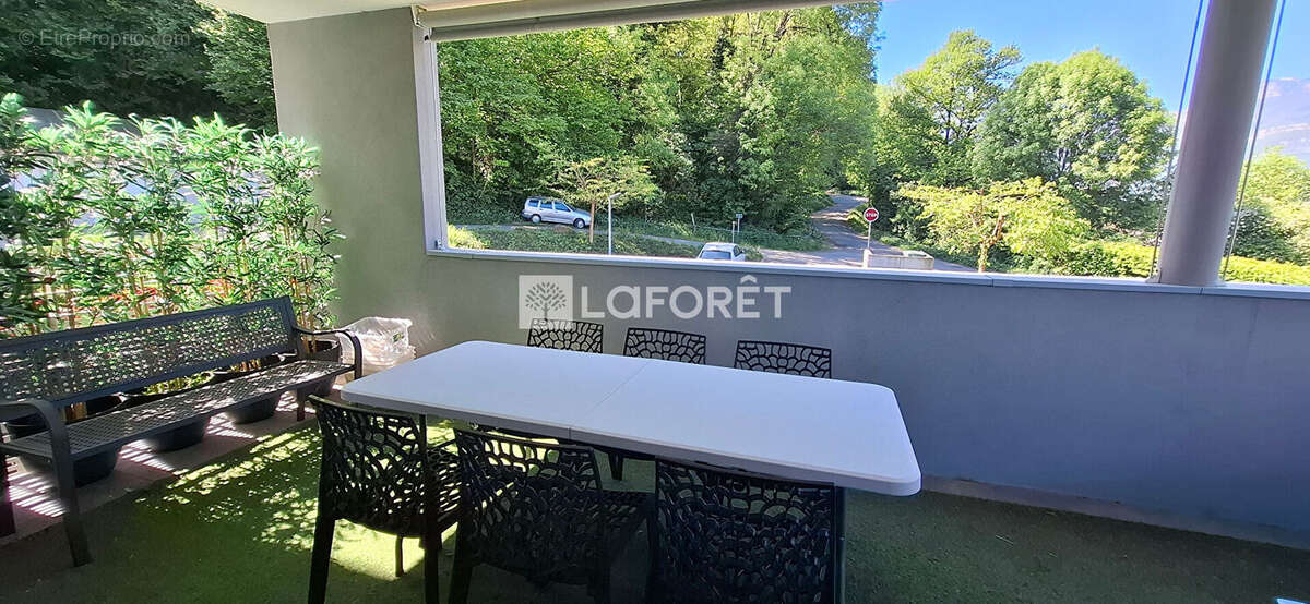 Appartement à LAISSAUD