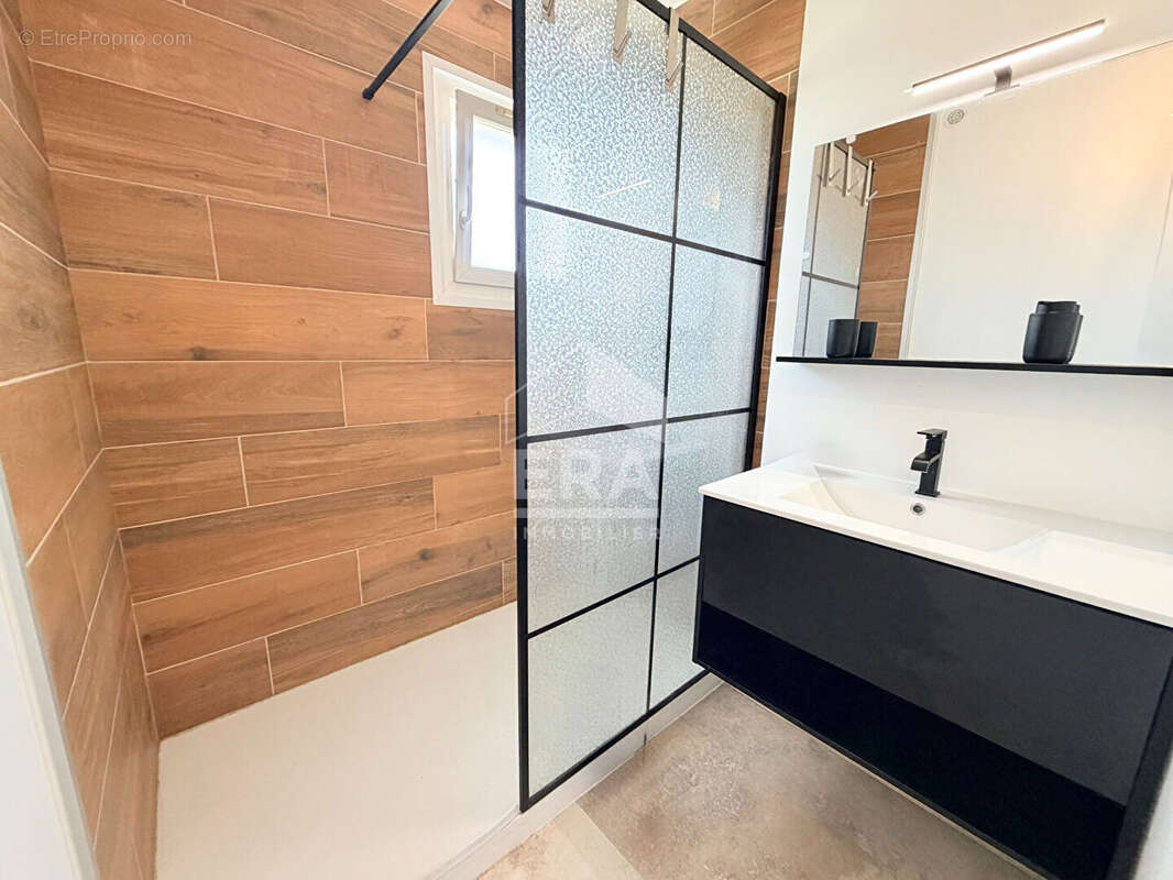 Appartement à AUREILHAN