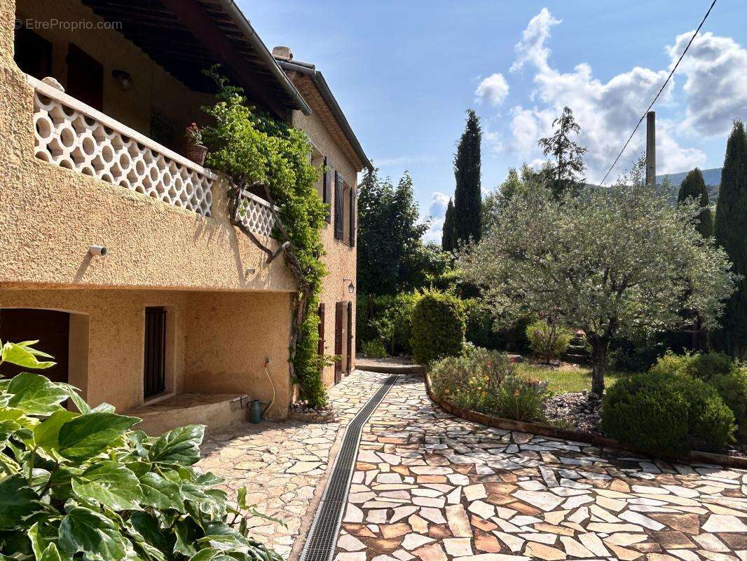 Maison à MOLLANS-SUR-OUVEZE