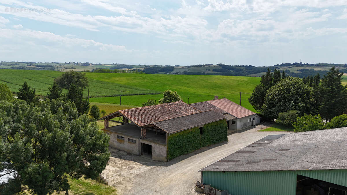 Maison à LEZAT-SUR-LEZE