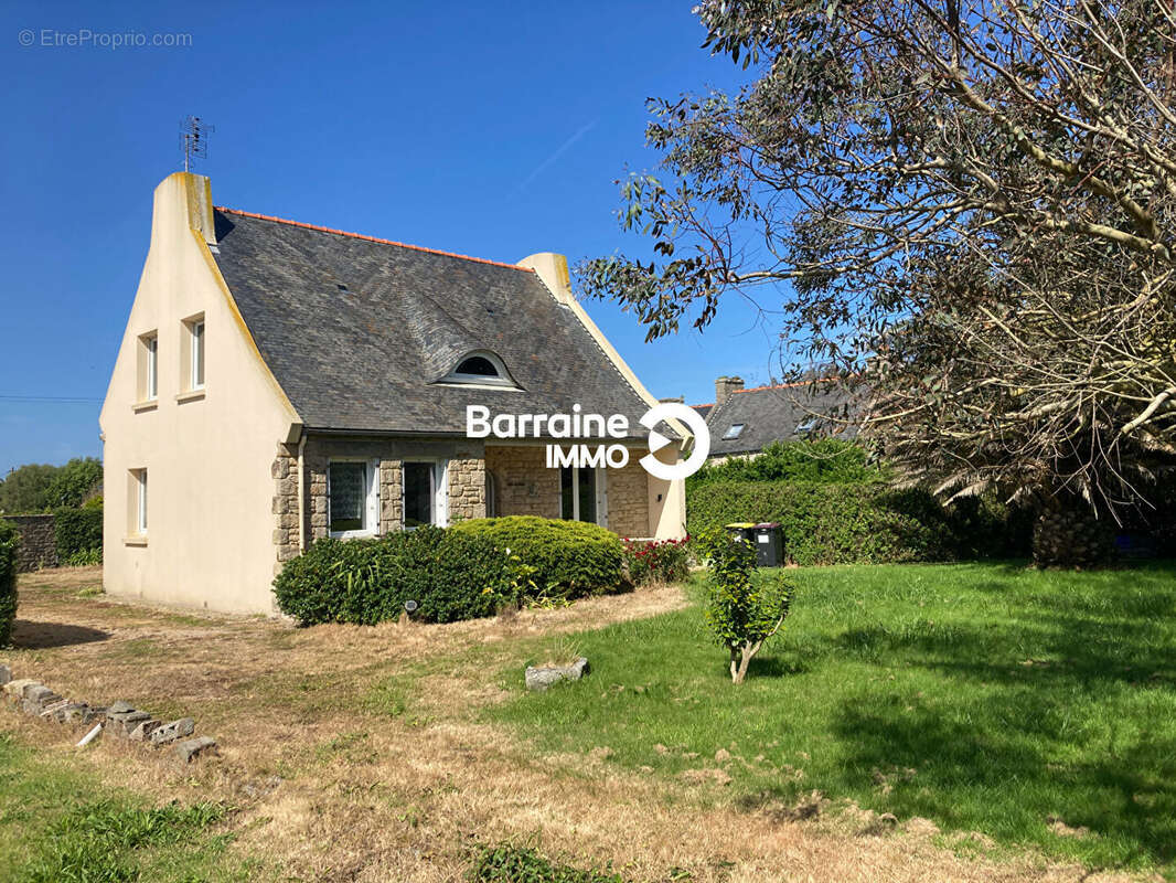 Maison à SANTEC