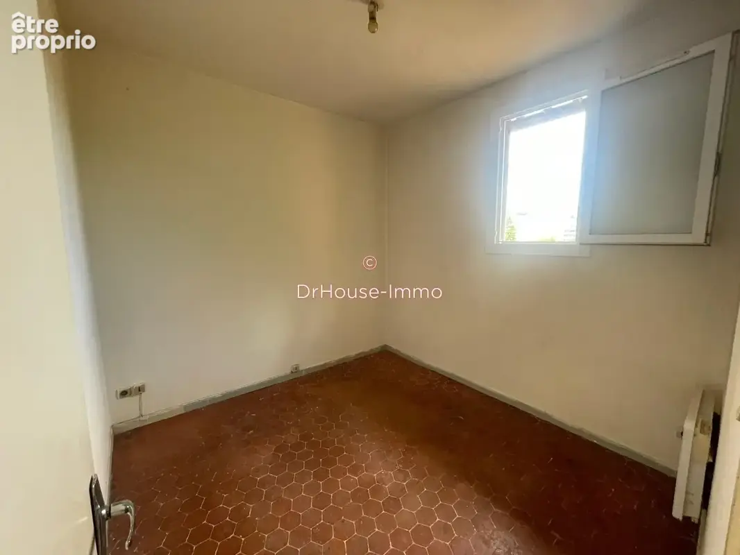 Appartement 38 m² à Marseille-8e  - photo 3