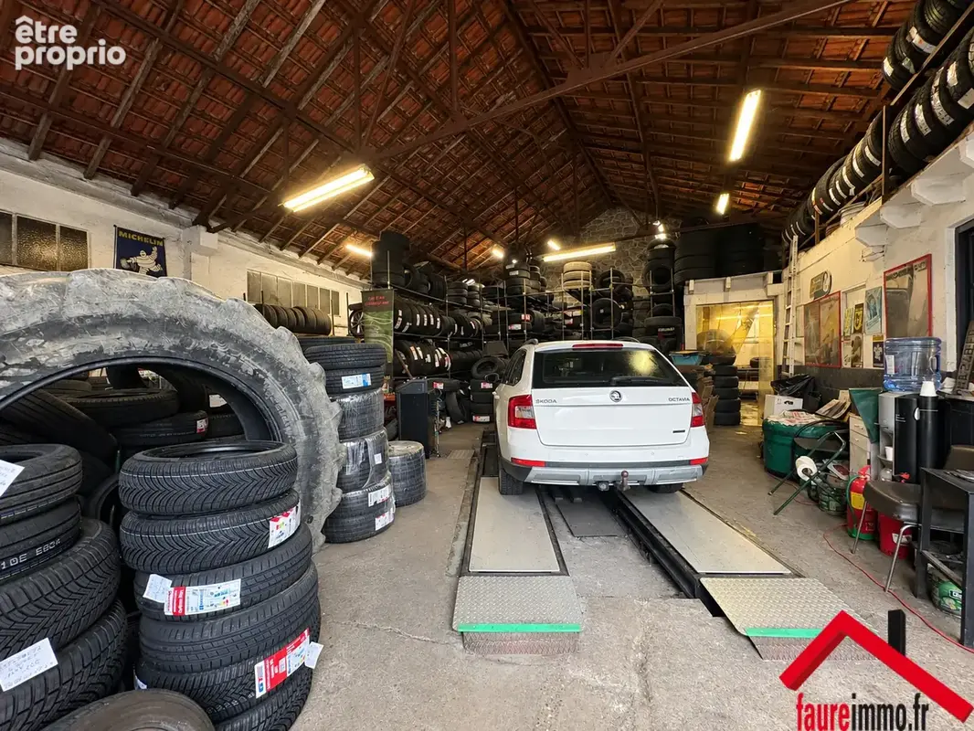 Garage et dépôt à brive-la-gaillarde - photo 2
