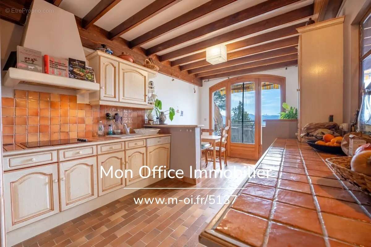 Appartement à PRUNIERES