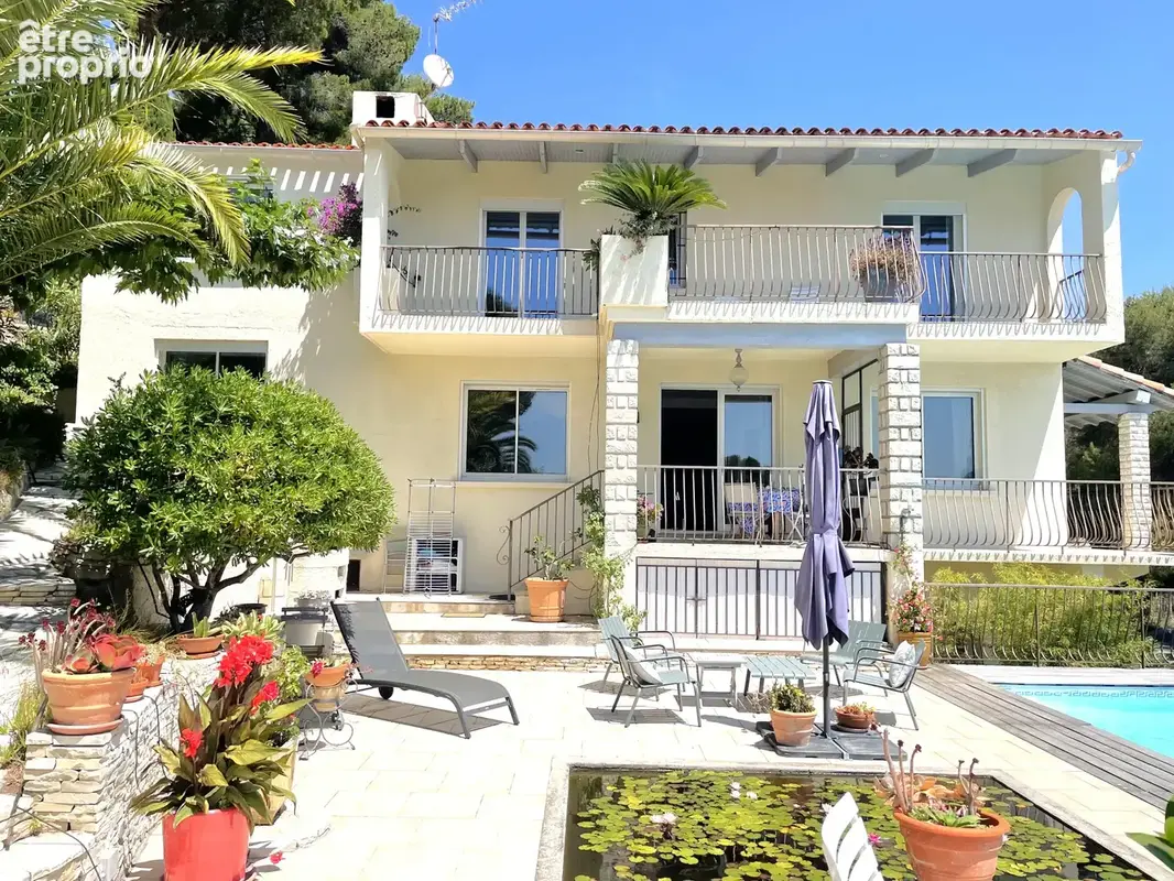 Cassis - Vente maison avec garage, piscine & vue mer - photo 5