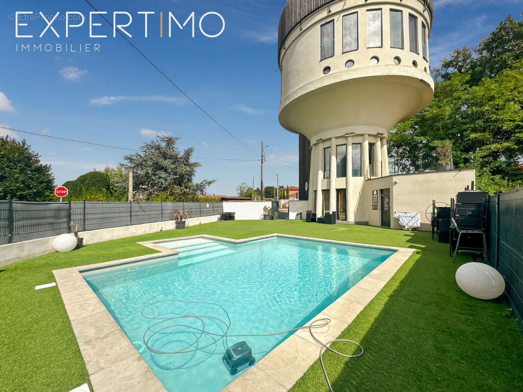 Bien atypique   ancien château d’eau entièrement réhabilité   vue panoramique à 360o   trevoux - photo 13