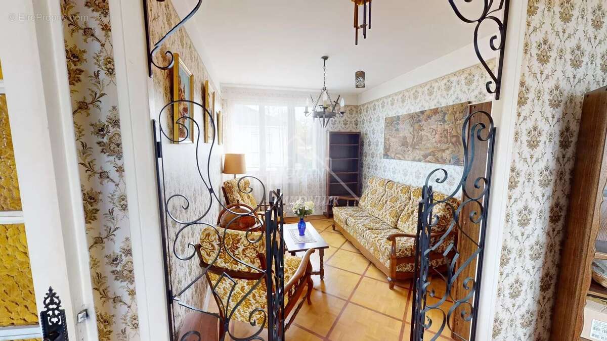 Maison à COMMENTRY