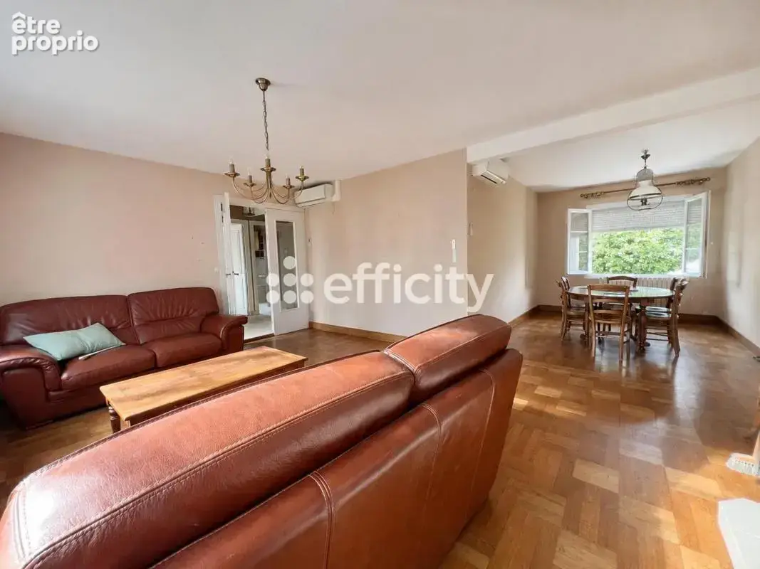 Maison 140 m² à Joue-Les-Tours  - photo 3