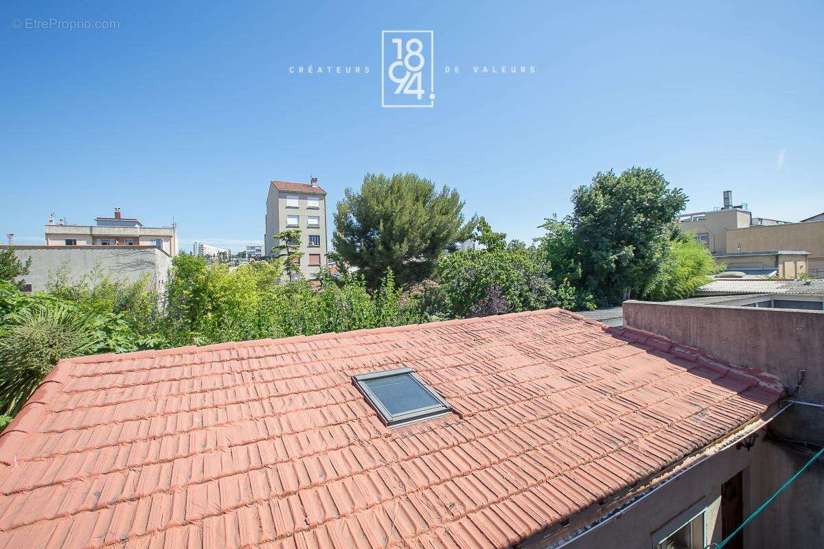Appartement à MARSEILLE-5E