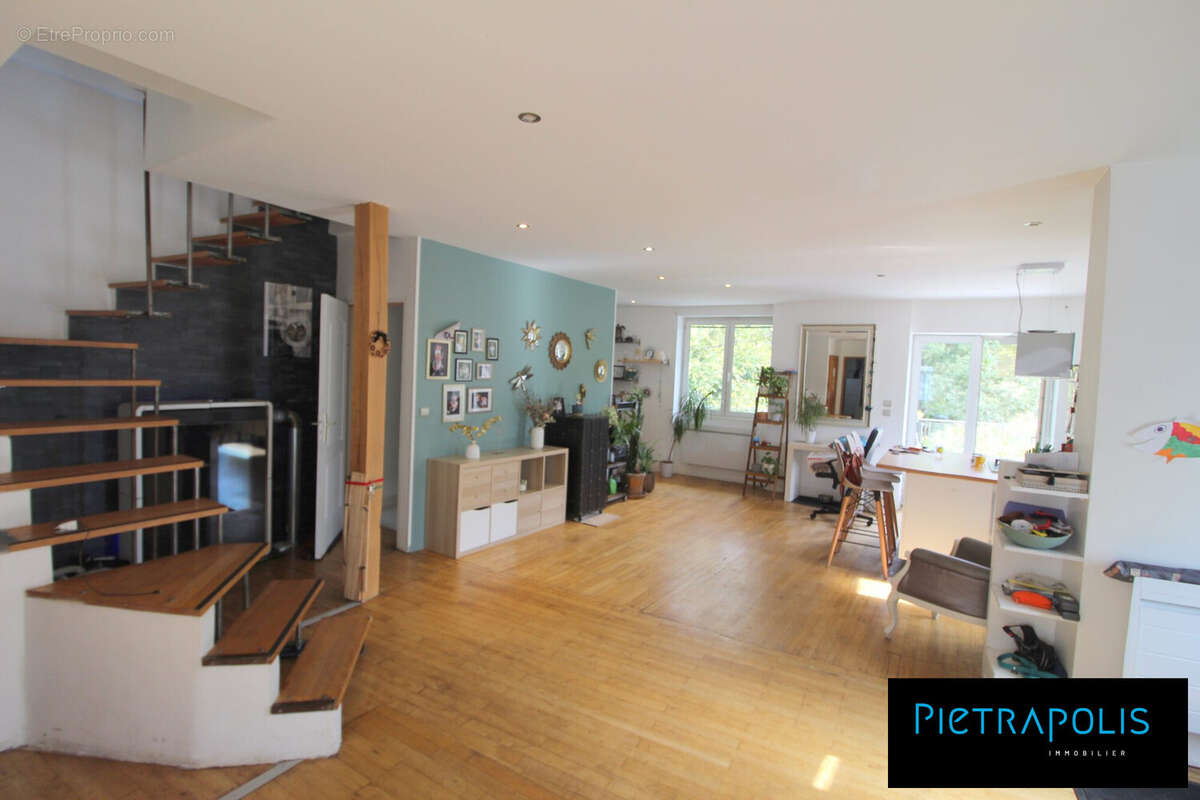 Maison à PONT-EVEQUE