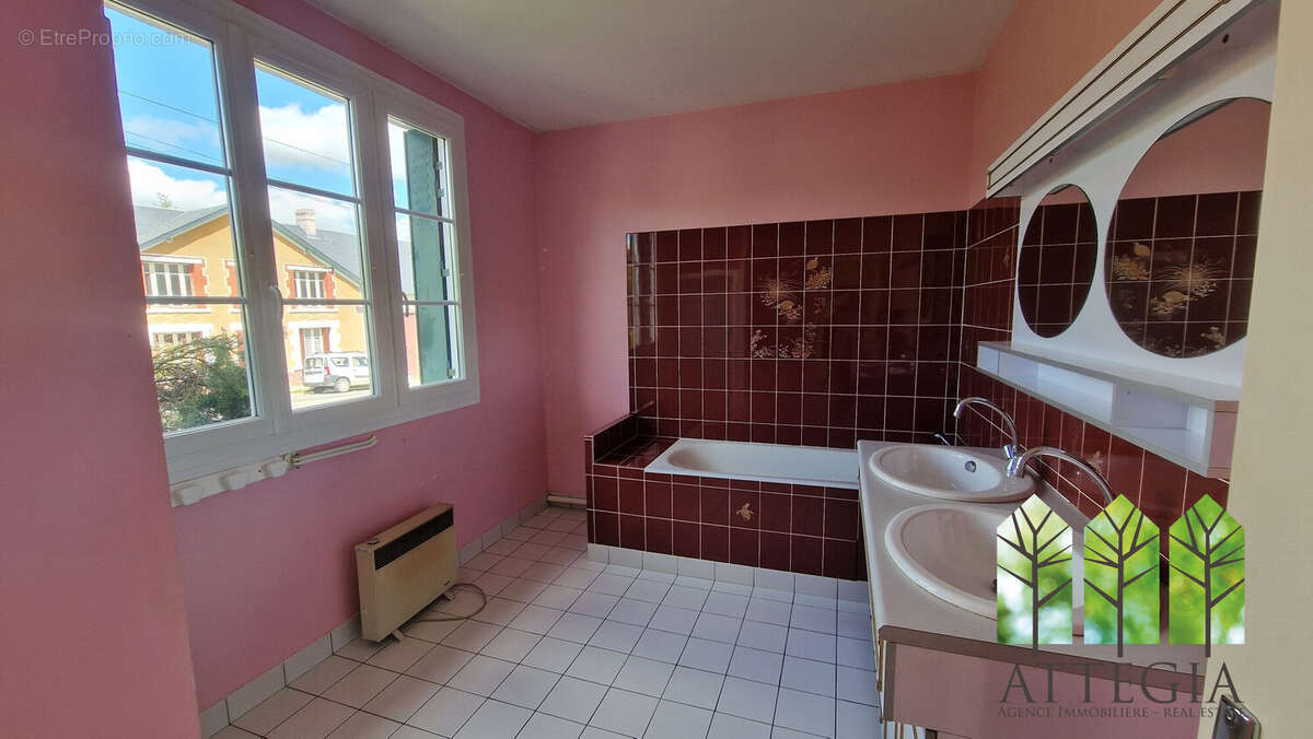 Maison à SAZERAY
