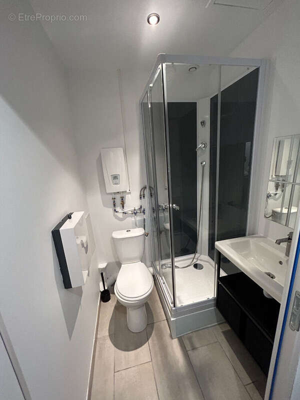 Commerce à TINQUEUX