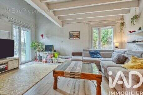 Maison 93 m² à Floirac  - photo 4