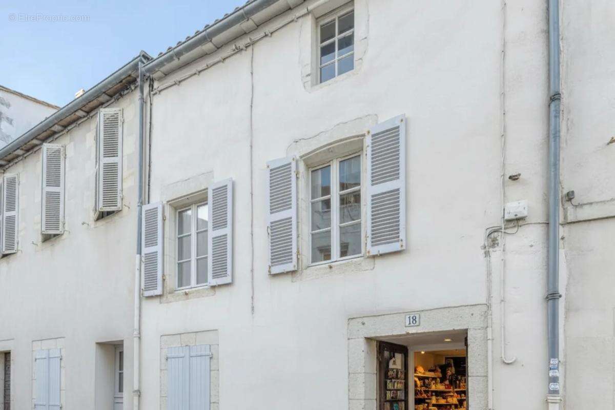 Appartement à SAINT-MARTIN-DE-RE