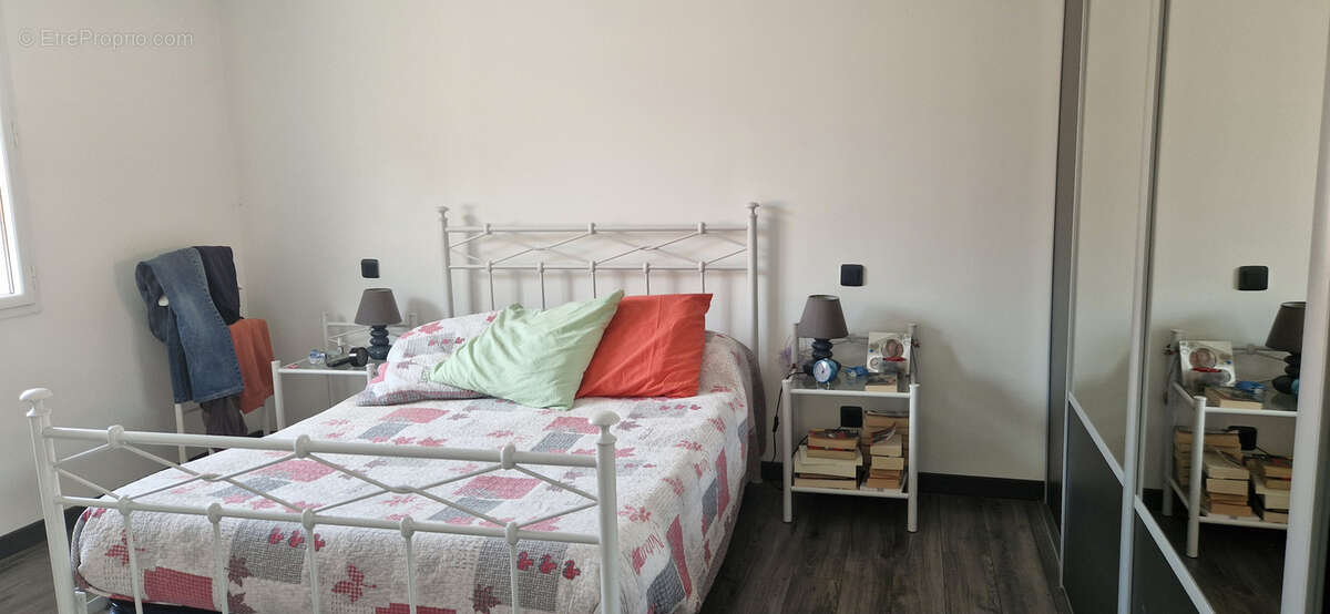 belle maison P.P avec garage double, Piscine, terrasses et jardin clos - photo 13