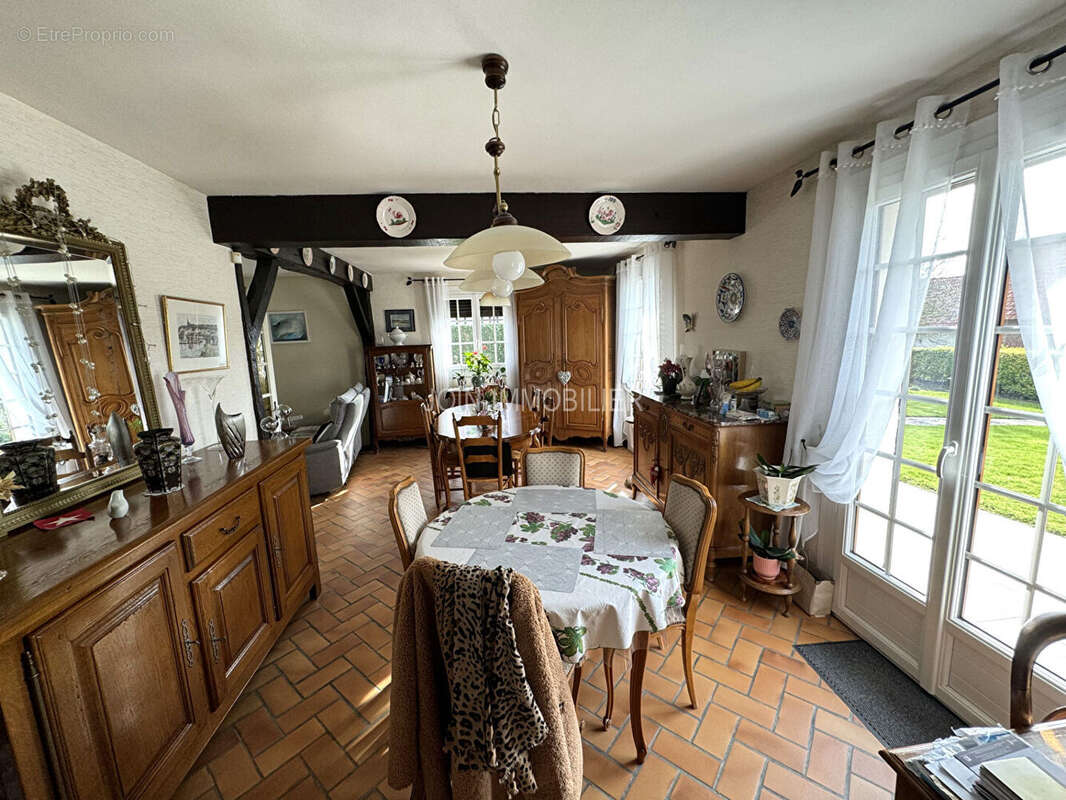 Maison à SAINT-MARTIN-EN-CAMPAGNE