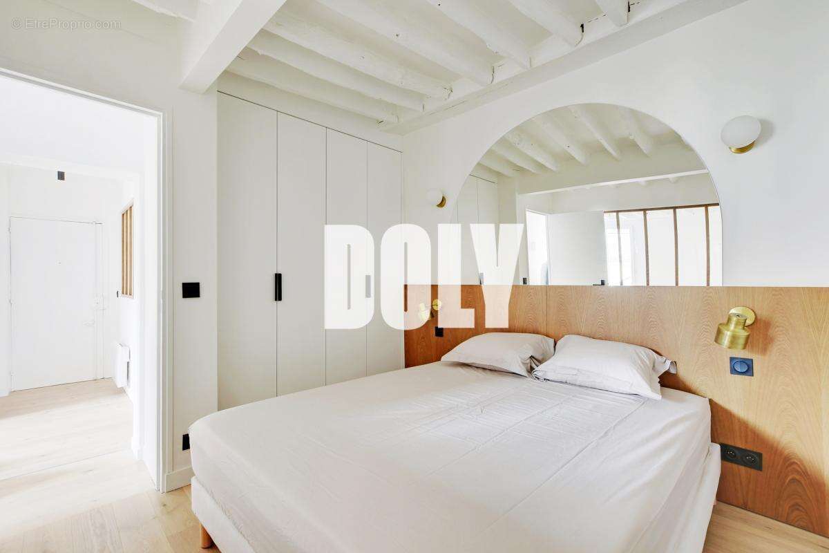 Appartement à PARIS-8E