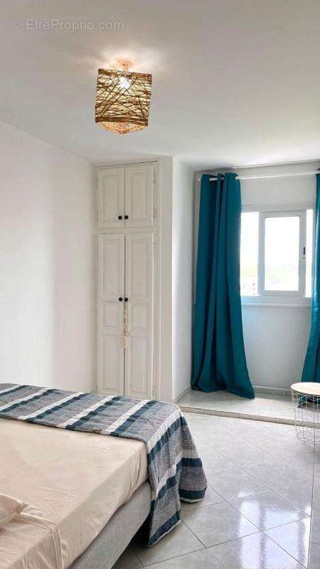 Appartement à POINTE-A-PITRE