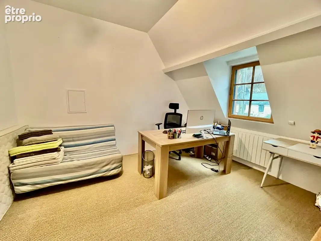 Luynes bourg - propriété de charme de 210 m2 sur un parc de 4 000 m2   5 chambres - photo 12