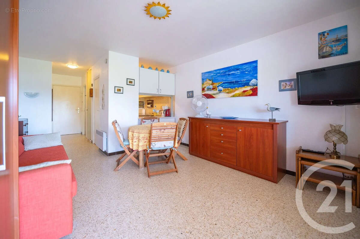 Appartement 30 m² à Bormes-Les-Mimosas  - photo 2