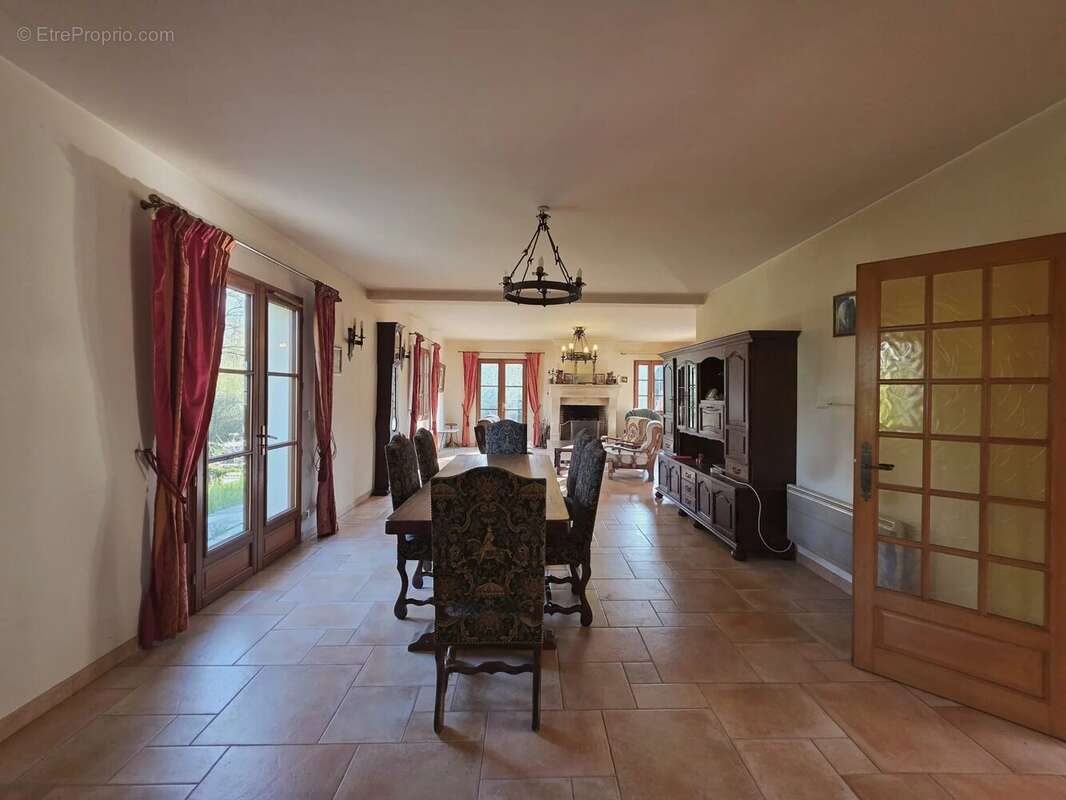 Maison à LAUZUN
