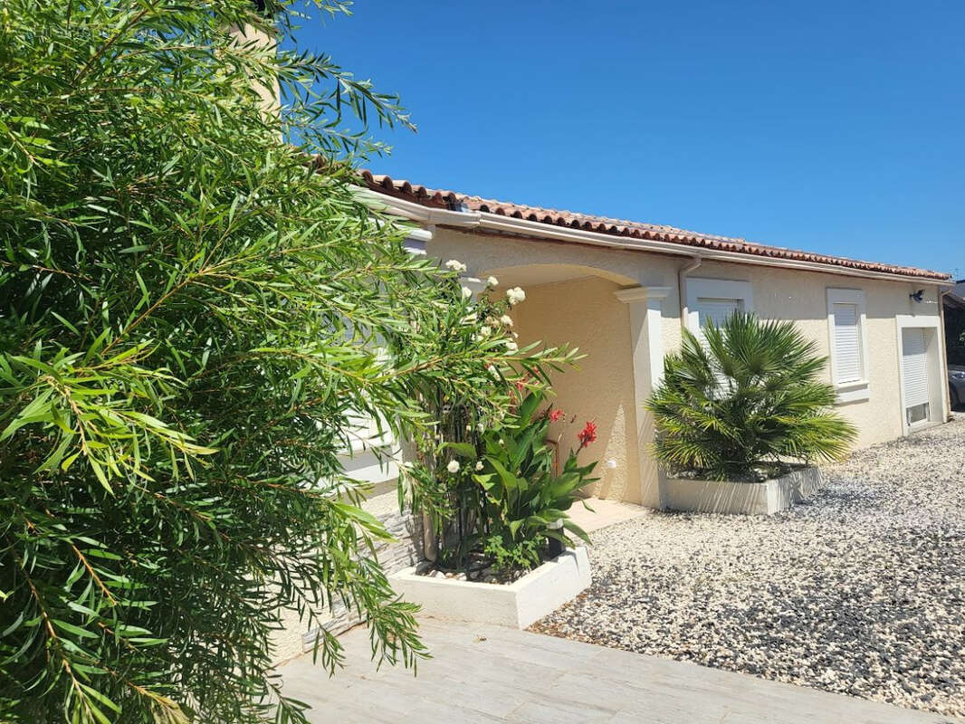 Maison à MONTAGNAC