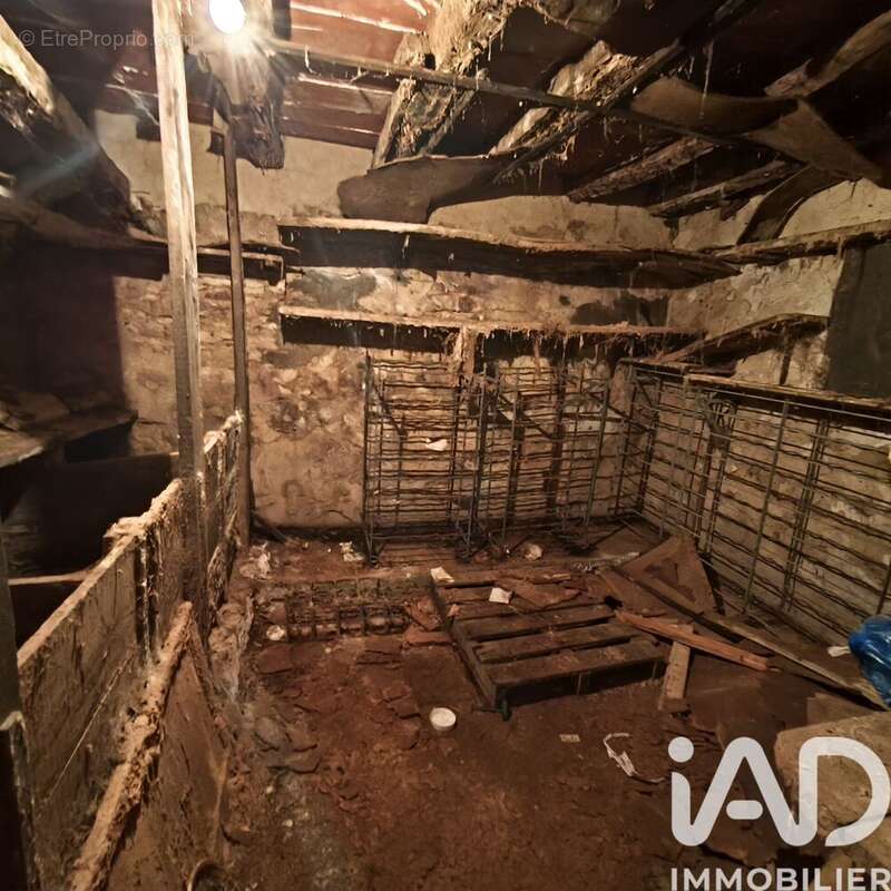 Photo 7 - Maison à CHATEL-GERARD